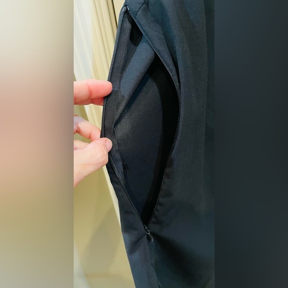 Women's V-neck Dress with Tiered Bell 3/4 Sleeves XXL - Picture 15 of 16